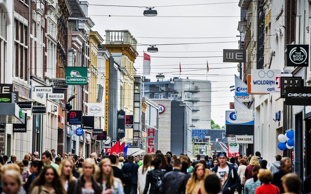 De drukste winkelstraat van Groningen, de Herestraat. Foto: ANP/Remko de Waal De drukste winkelstraat van Groningen, de Herestraat. Foto: ANP/Remko de Waal