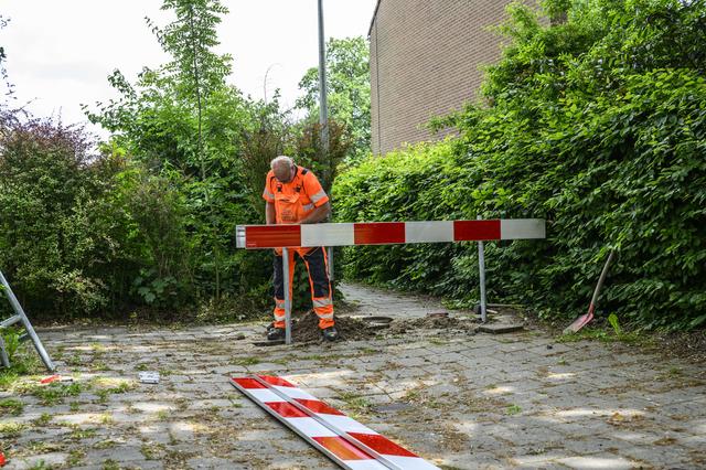 Gemeente Eemsdelta plaatst fietssluizen in Delfzijl-Noord om overlast van fatbikes tegen te gaan