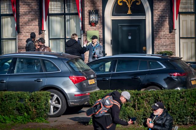 Wat te doen met daklozen in Groningen? ‘Mijn droom is dat er containerwoningen aan de A7 komen’