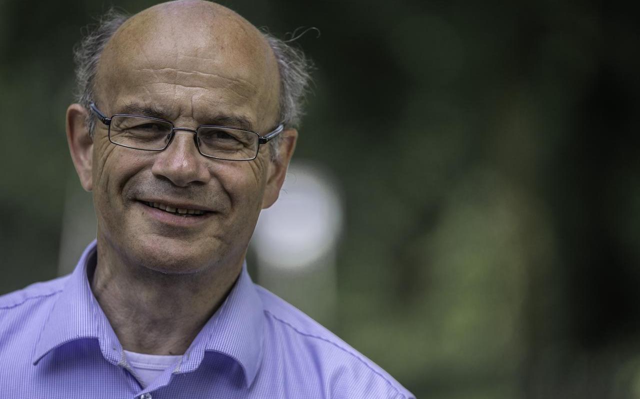 Theoretisch natuurkundige Eric Bergshoeff: ‘Het is gewoon prettig als alles mooi in elkaar zit’. Foto: Duncan Wijting
Theoretisch natuurkundige Eric Bergshoeff: ‘Het is gewoon prettig als alles mooi in elkaar zit’. Foto: Duncan Wijting