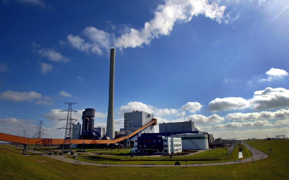 Het Zeeuwse Borssele lijkt favoriet voor de komst van nieuwe kerncentrales naast de huidige reactor (foto).