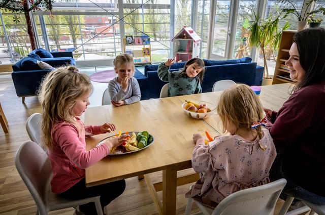 Kinderopvang Huis de B in Groningen schrikt van pesticiden op snoepgroenten en gooit roer om: ‘Dit k