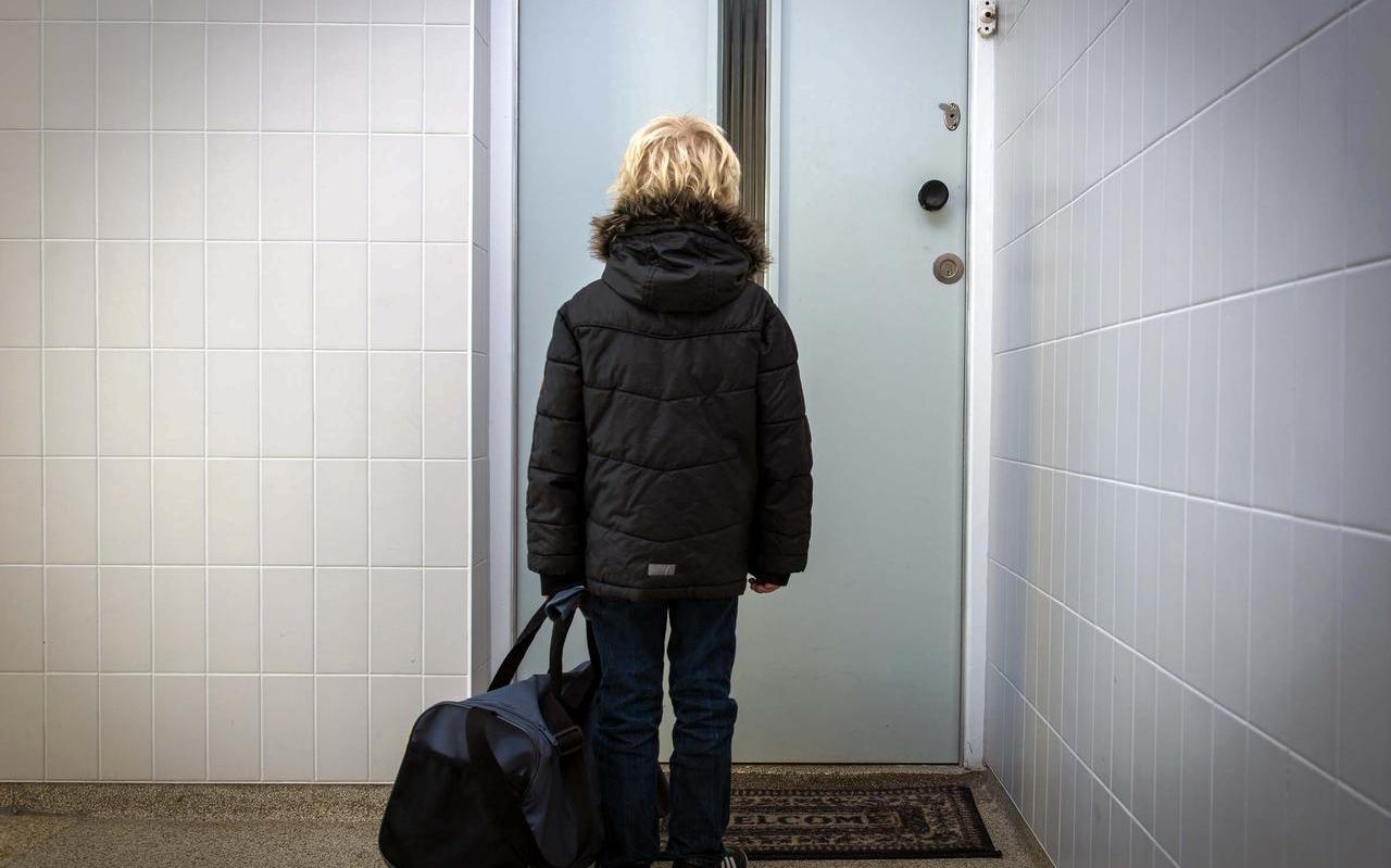 De tekortschietende Rijksvergoeding voor jeugdzorg leiden ook bij de hulpverleningsorganisatie WIJ Groningen tot bezuinigingen. De tekortschietende Rijksvergoeding voor jeugdzorg leiden ook bij de hulpverleningsorganisatie WIJ Groningen tot bezuinigingen.
