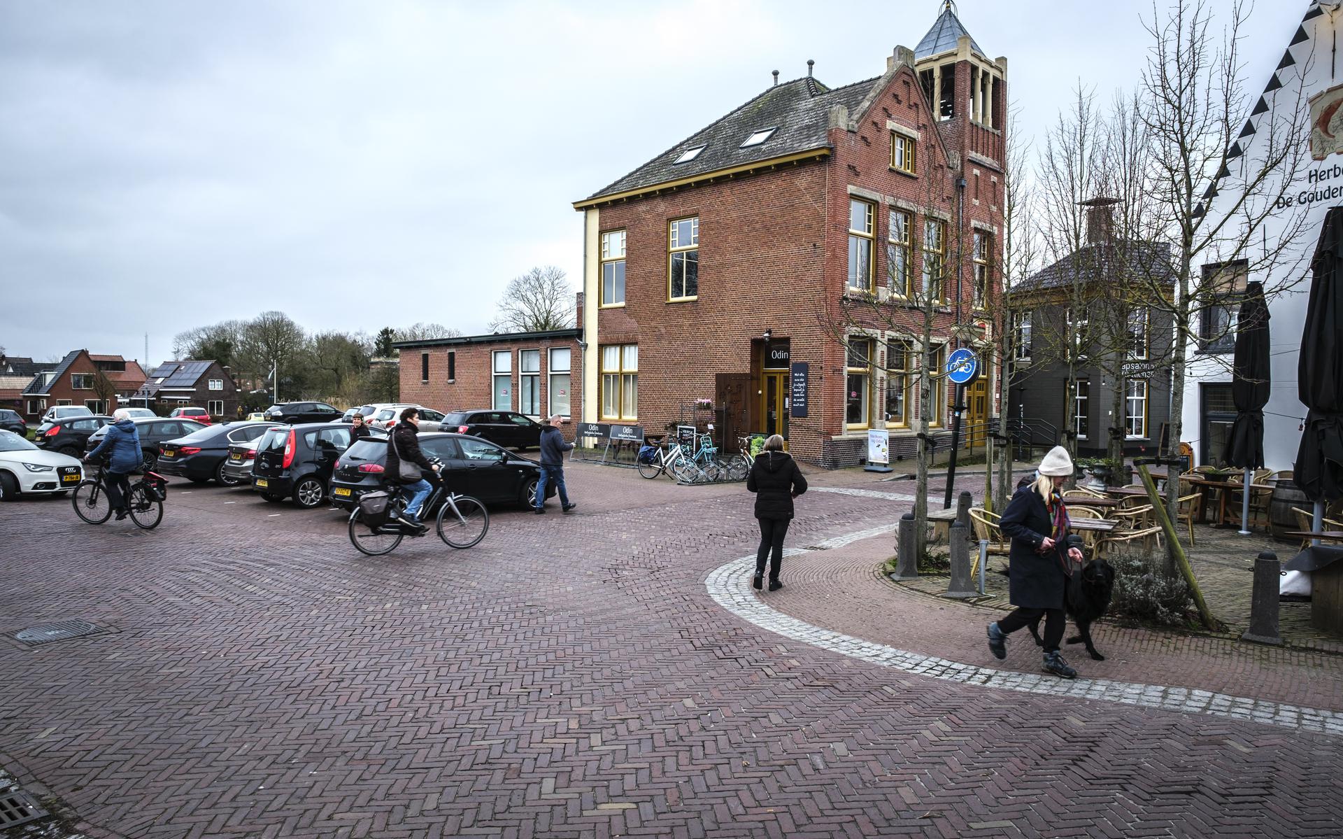 Boze ondernemers, een gemeente met mooie plannen en een groep inwoners die zich tot de Raad van State keert. Het gesteggel over het Boogplein in het centrum van Winsum duurt al jaren.