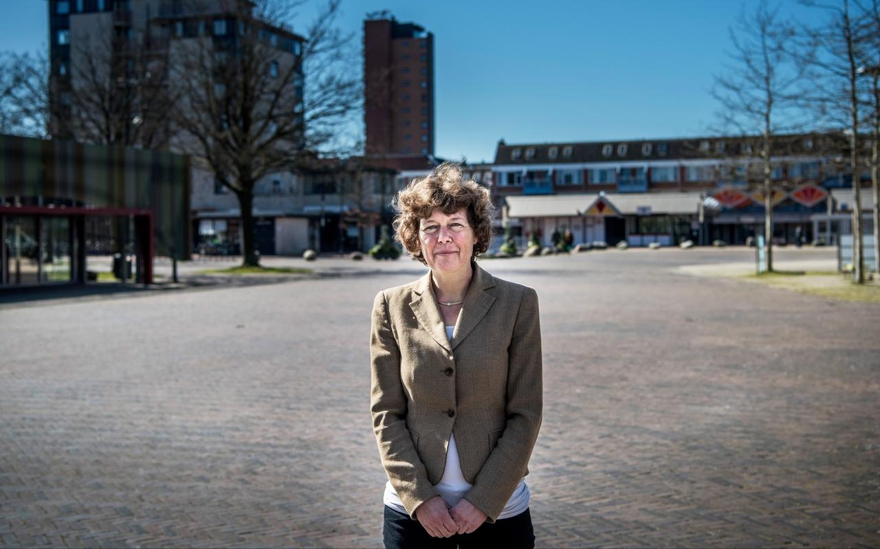 Froukje de Jonge: ,,Ik was gewaarschuwd voor een zekere hardheid en somberheid, maar dat herken ik niet.'' Foto: Corné Sparidaens Froukje de Jonge: ,,Ik was gewaarschuwd voor een zekere hardheid en somberheid, maar dat herken ik niet.'' Foto: Corné Sparidaens