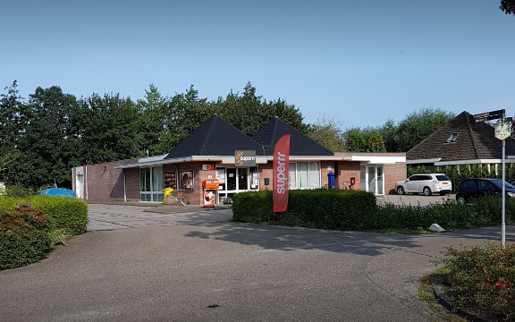 Overval op supermarkt Holwierde