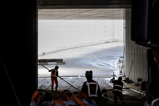 Nieuwe bustunnel Hoofdstation Groningen bijna klaar. ‘Chauffeurs gaan binnenkort proefrijden om te w