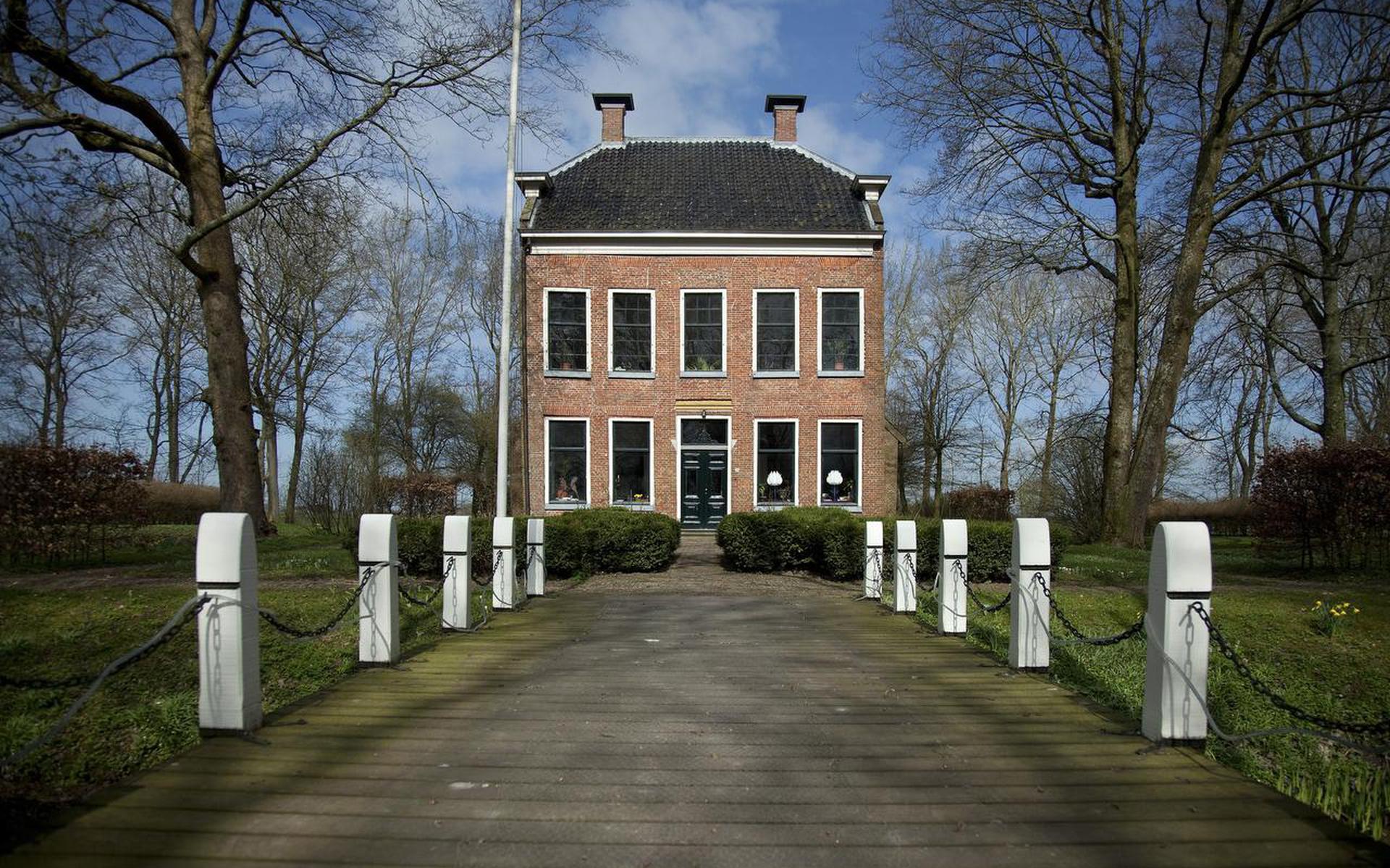 Borg Rusthoven in Wirdum. Het is de kleinste van de zestien borgen in Groningen. Foto: DVHN/Joris Kalma
