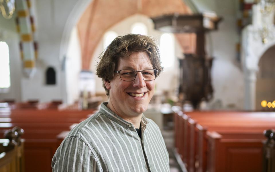 Wicher Schuurman, schrijver van de voorstelling 'God en Menso' voor theaterproject Veur Alied.