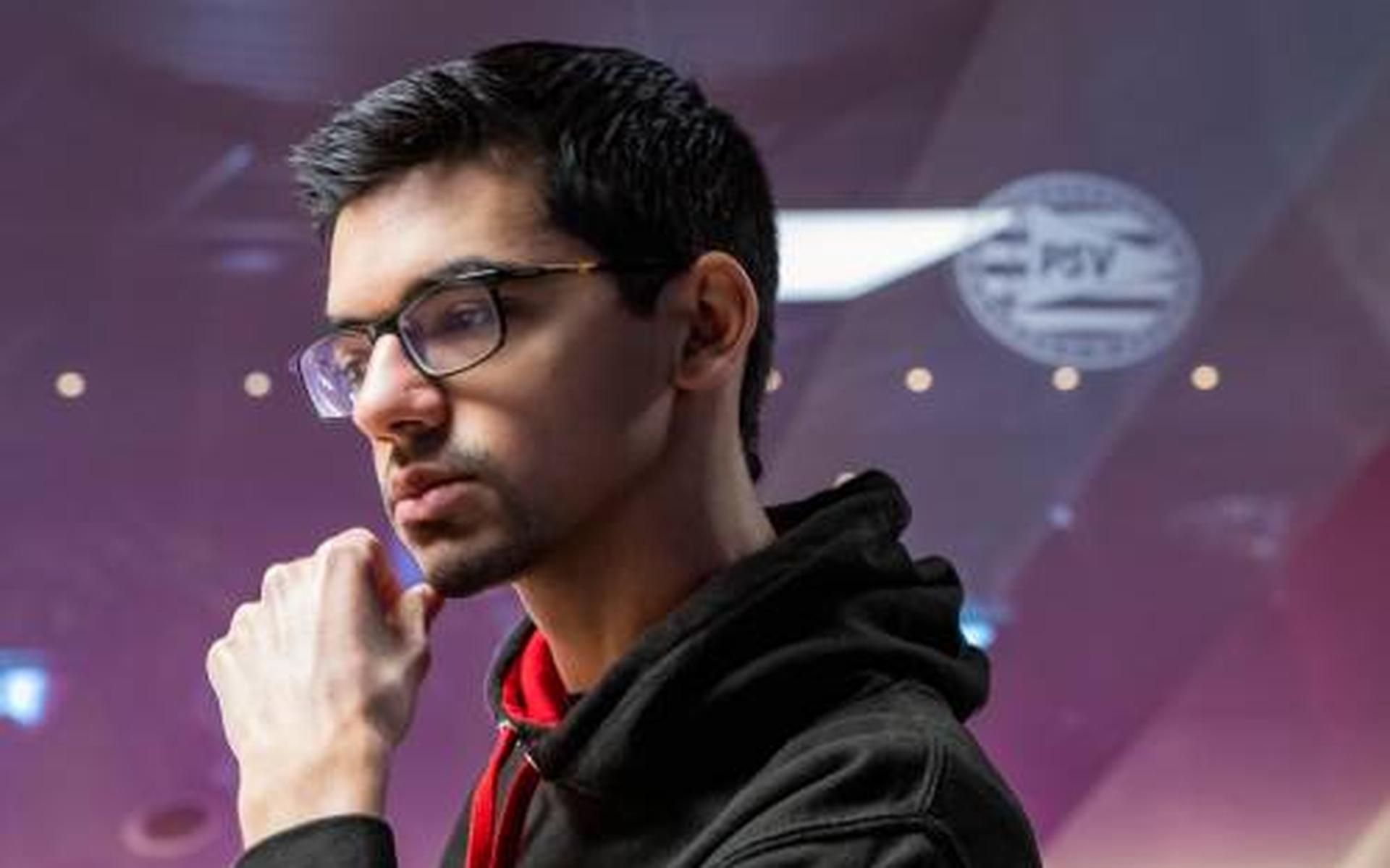 Schaker Giri doet mee aan online-'supertoernooi' van Carlsen