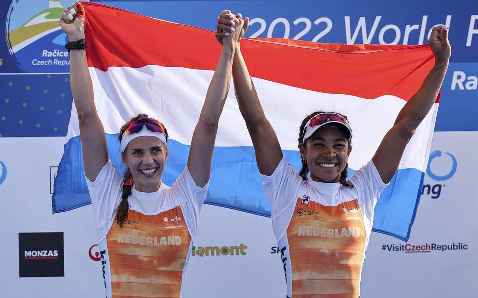 Roeisters De Jong en Youssifou halen op EK brons in dubbeltwee.