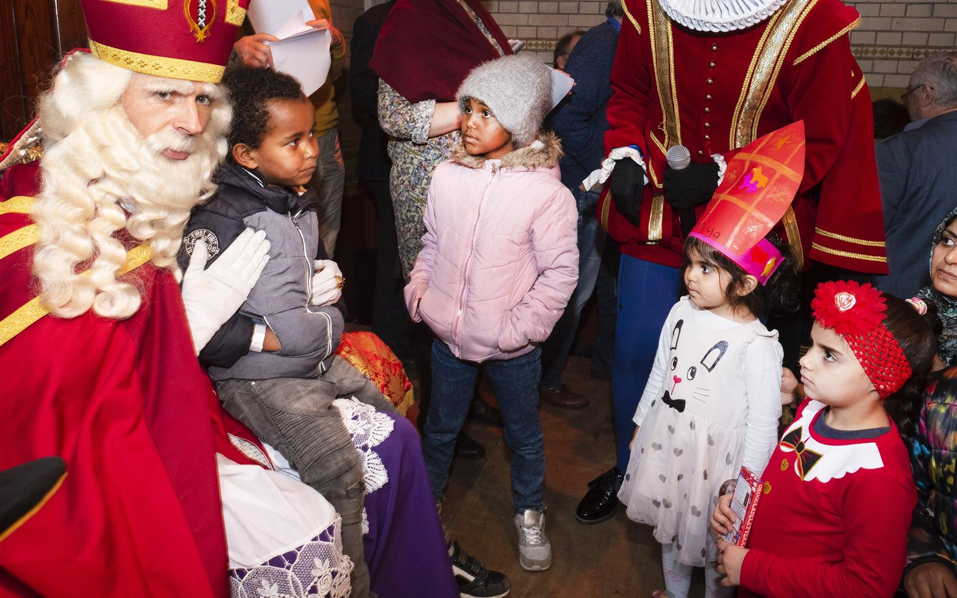 Feestdagen worden duur. En misschien vissen Sinterklaas en Kerstman