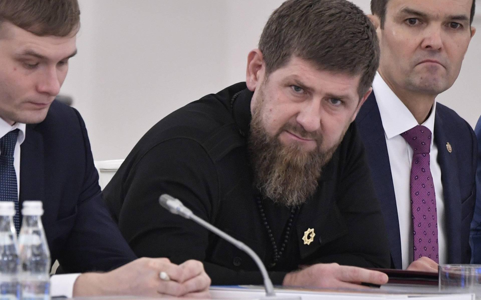 'Tsjetsjeense leider Kadyrov in ziekenhuis met coronavirus'