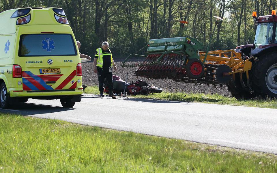 70-jarige Motorrijder Overleden Na Ernstig Ongeluk Bij Buinen - Dagblad ...