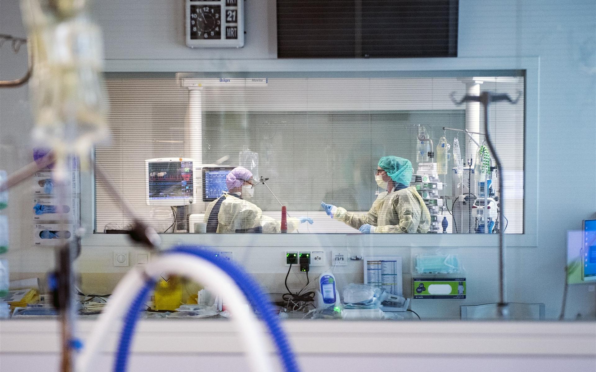 Het aantal corona-patiënten op de intensive care neemt af.