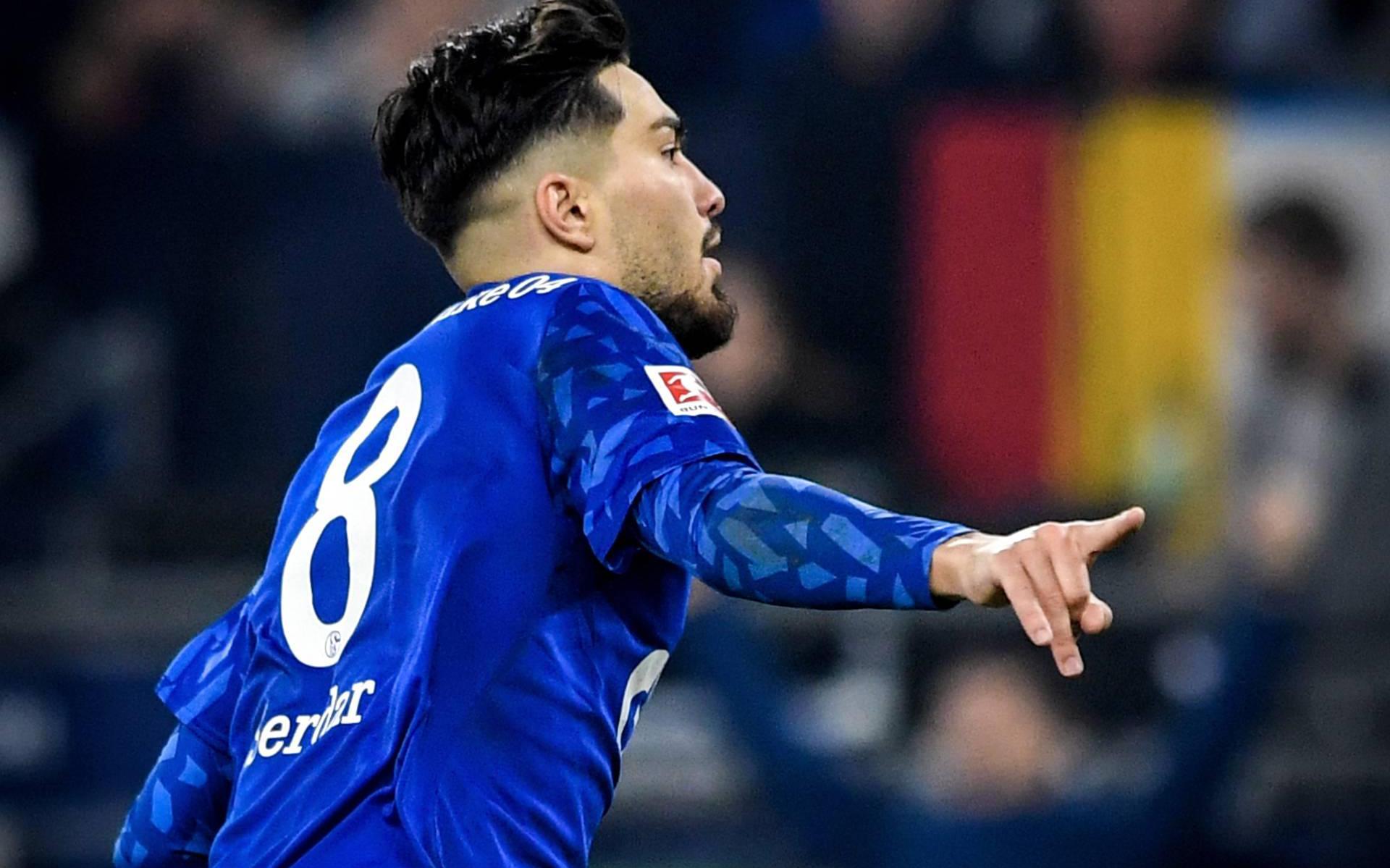 Schalke rest van seizoen zonder international Serdar