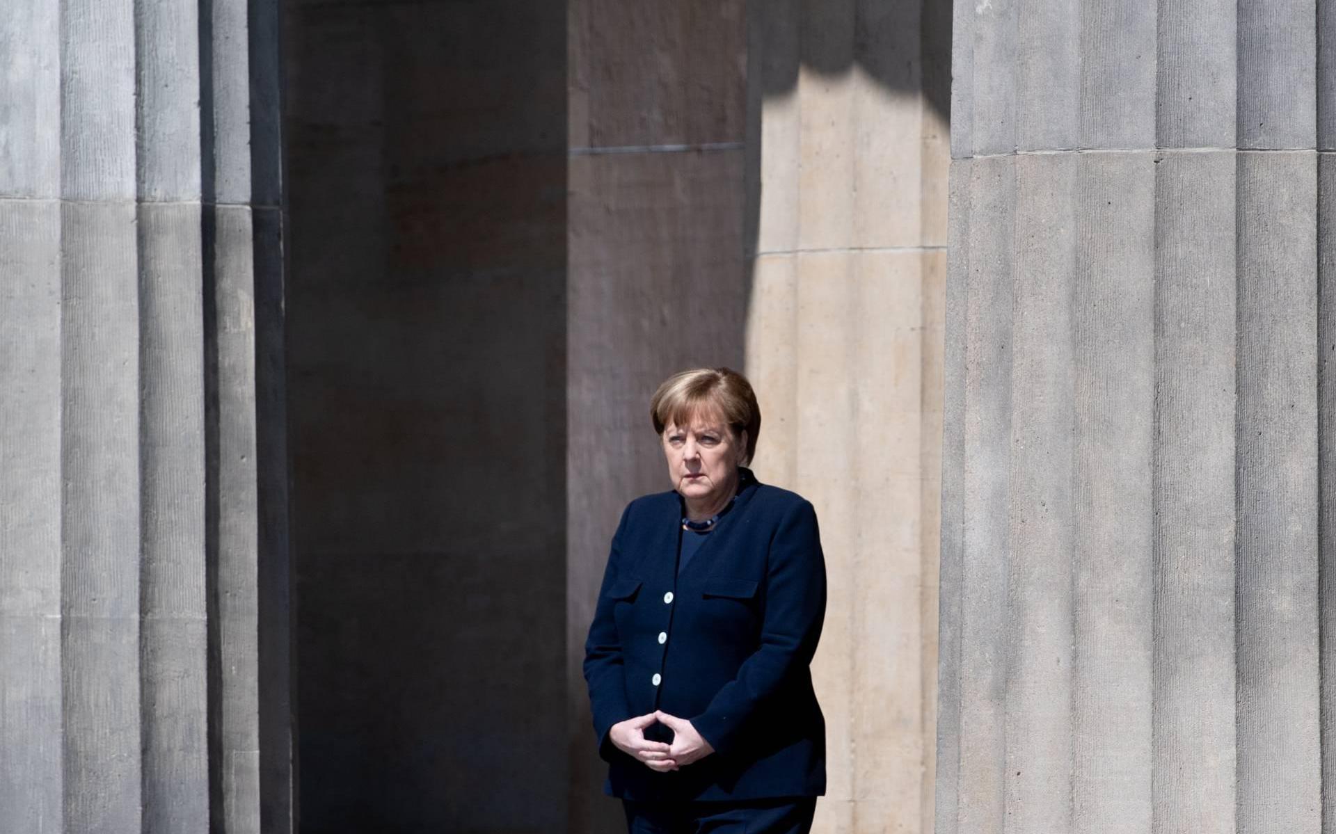 Ambassadeur neemt ontslag na vergelijking Merkel met Hitler