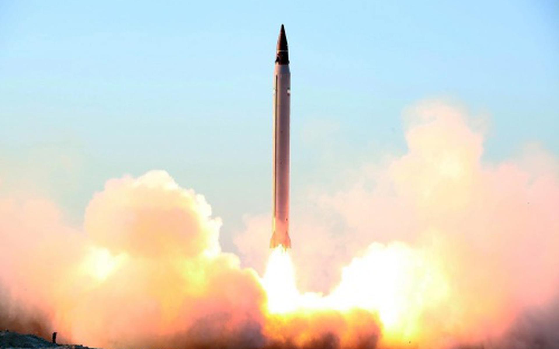 Iran test raketten