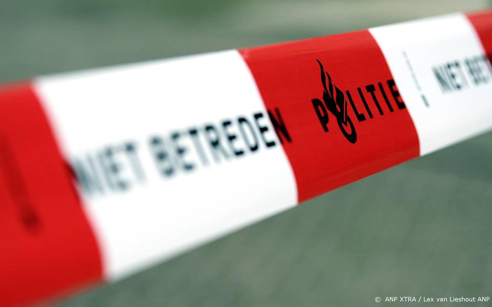Man op quad overleden na botsing tegen boom in Rosmalen.