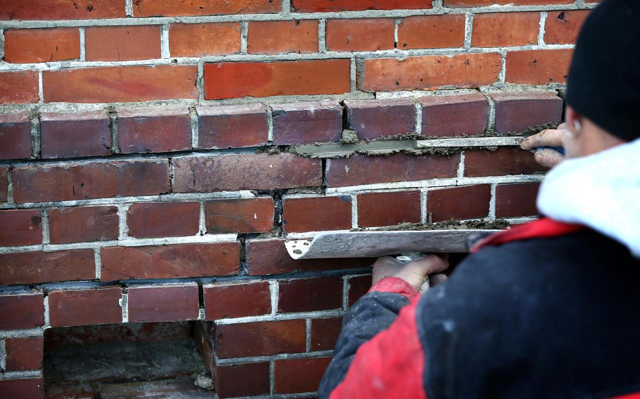 Het Sociaal Planbureau keek de afgelopen jaren naar de effecten van de aardbevingen op de leefbaarheid, de veiligheidsgevoelens en de gezondheid van alle Groningers. Het Sociaal Planbureau keek de afgelopen jaren naar de effecten van de aardbevingen op de leefbaarheid, de veiligheidsgevoelens en de gezondheid van alle Groningers.