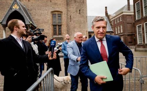 Kaarten Tegen De Borst Houden