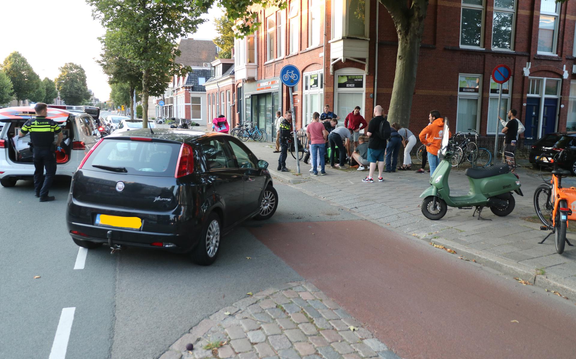 Automobiliste Schept Bezorger Van Uber Eats Op Hereweg In Groningen ...