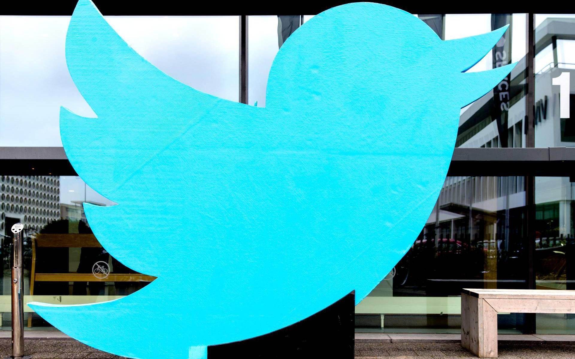 Twitter geeft suggestie om verhitte tweet aan te passen
