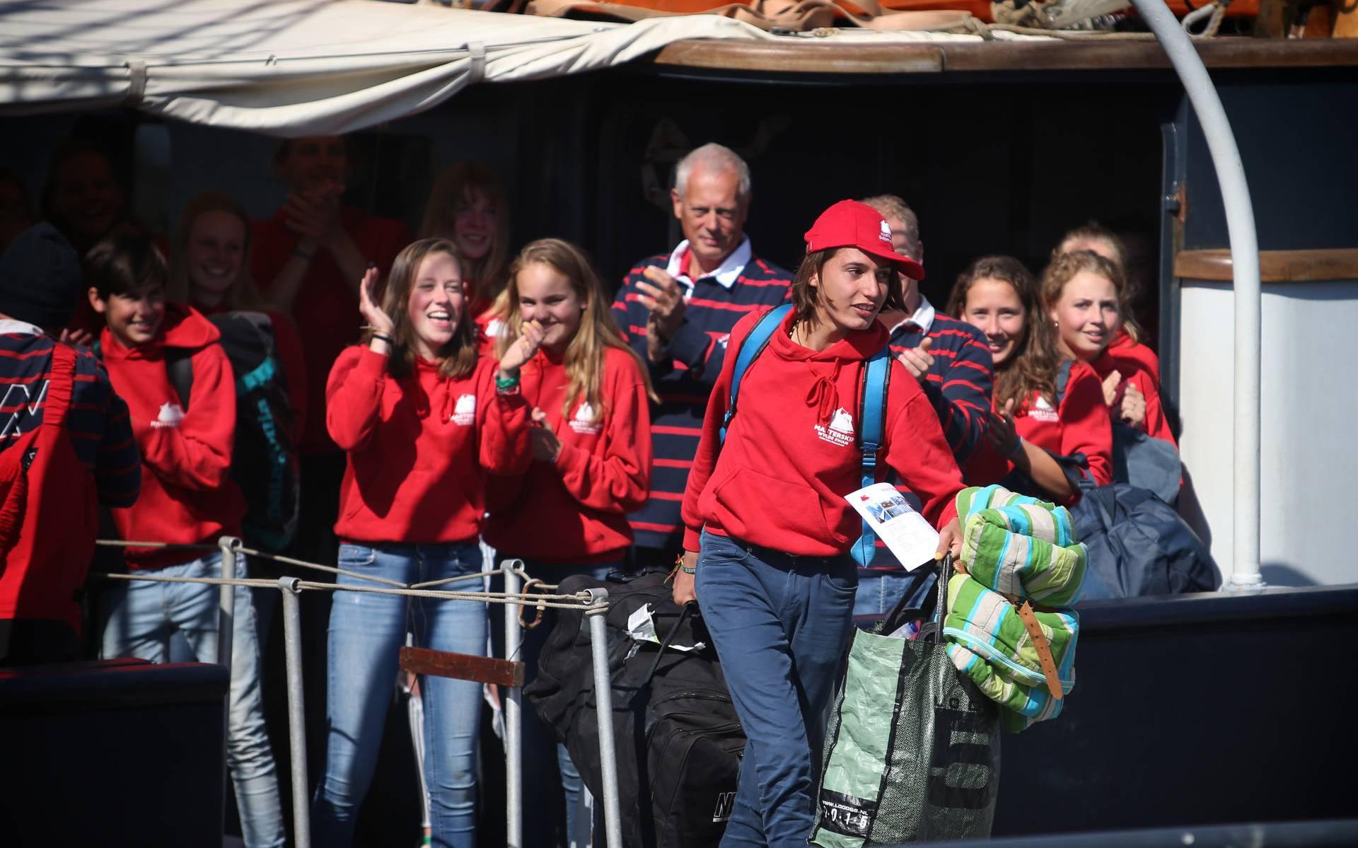 Scholieren op zeilschip na acht weken terug in Nederland