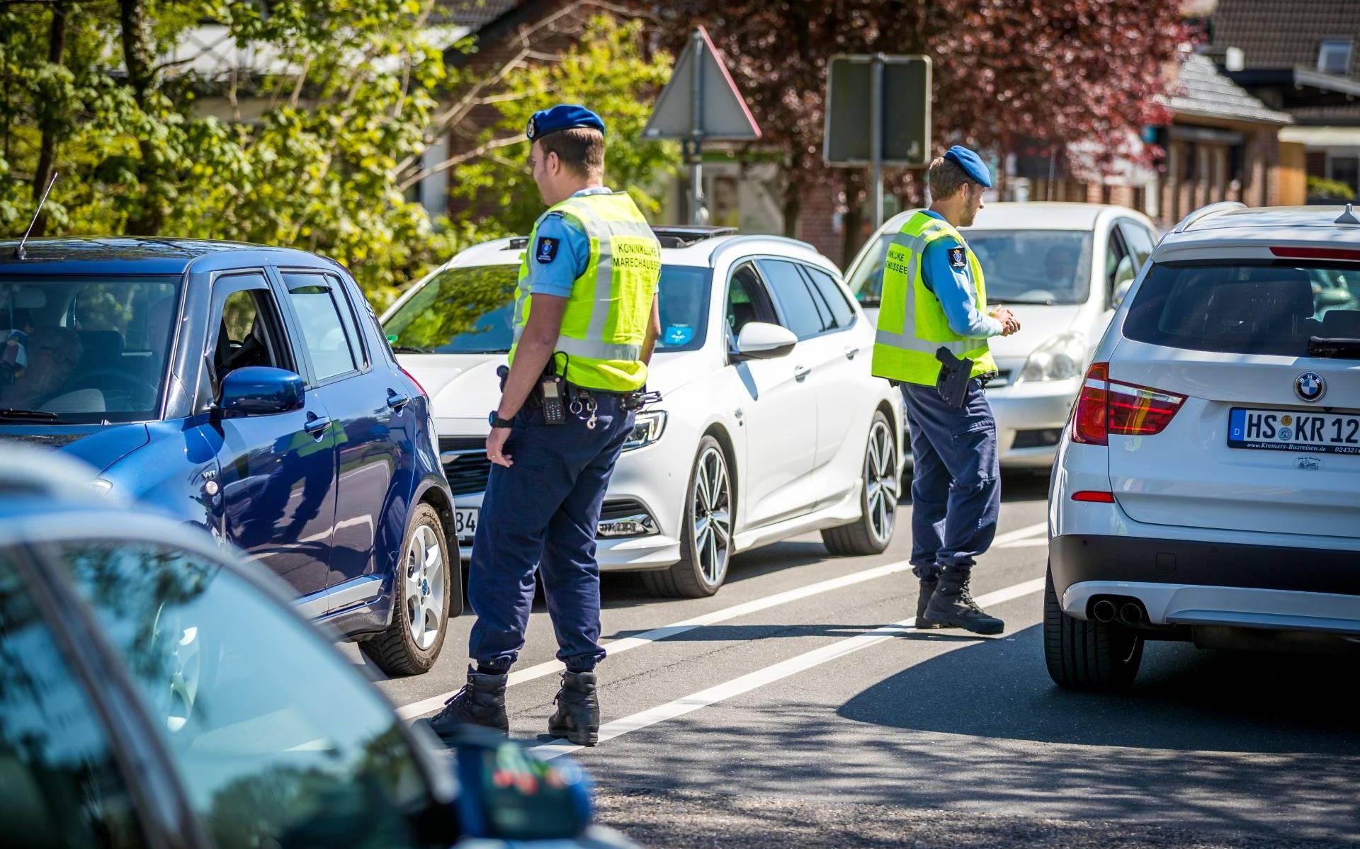 Vrijdag grenscontroles in Limburg om 1 meifeest Duitsers