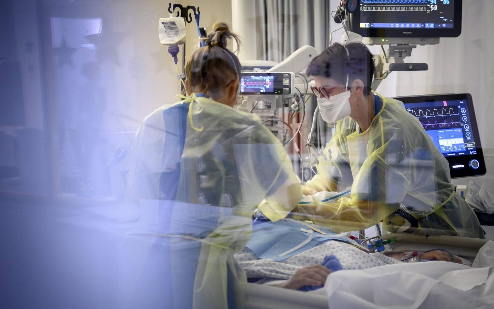 Omikron rukt op in Europa. In meerdere landen record na record - Dagblad van het Noorden