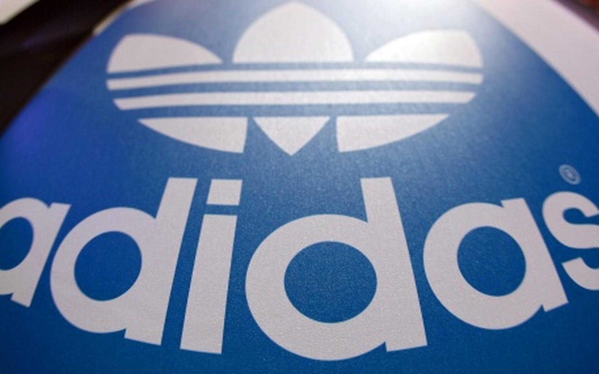Adidas nog guller voor Duitse voetbalbond - Dagblad van het Noorden