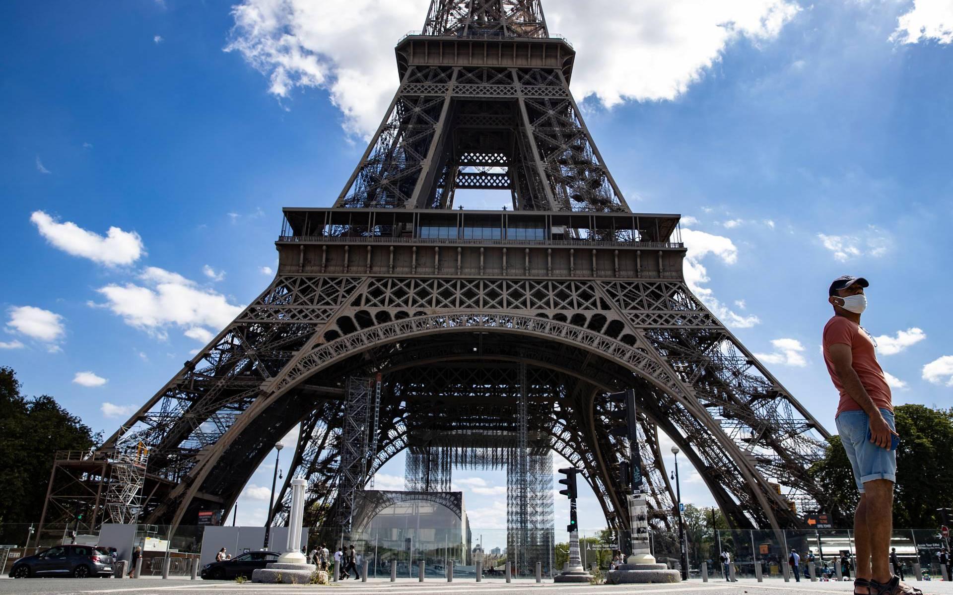 Eiffeltoren ontruimd vanwege bommelding
