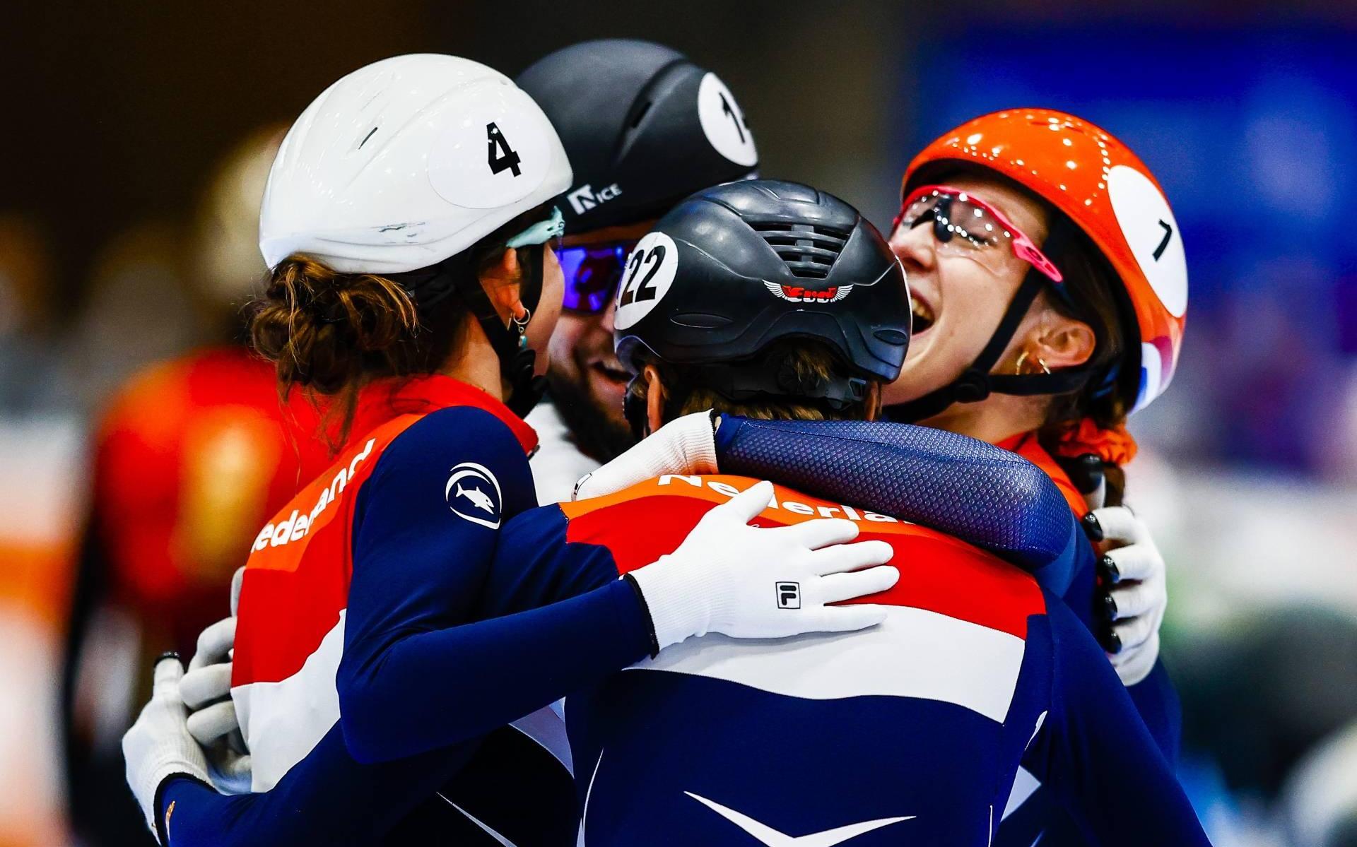 Goud Voor Nederlandse Shorttrackers Op Gemengde Estafette Dagblad Van 