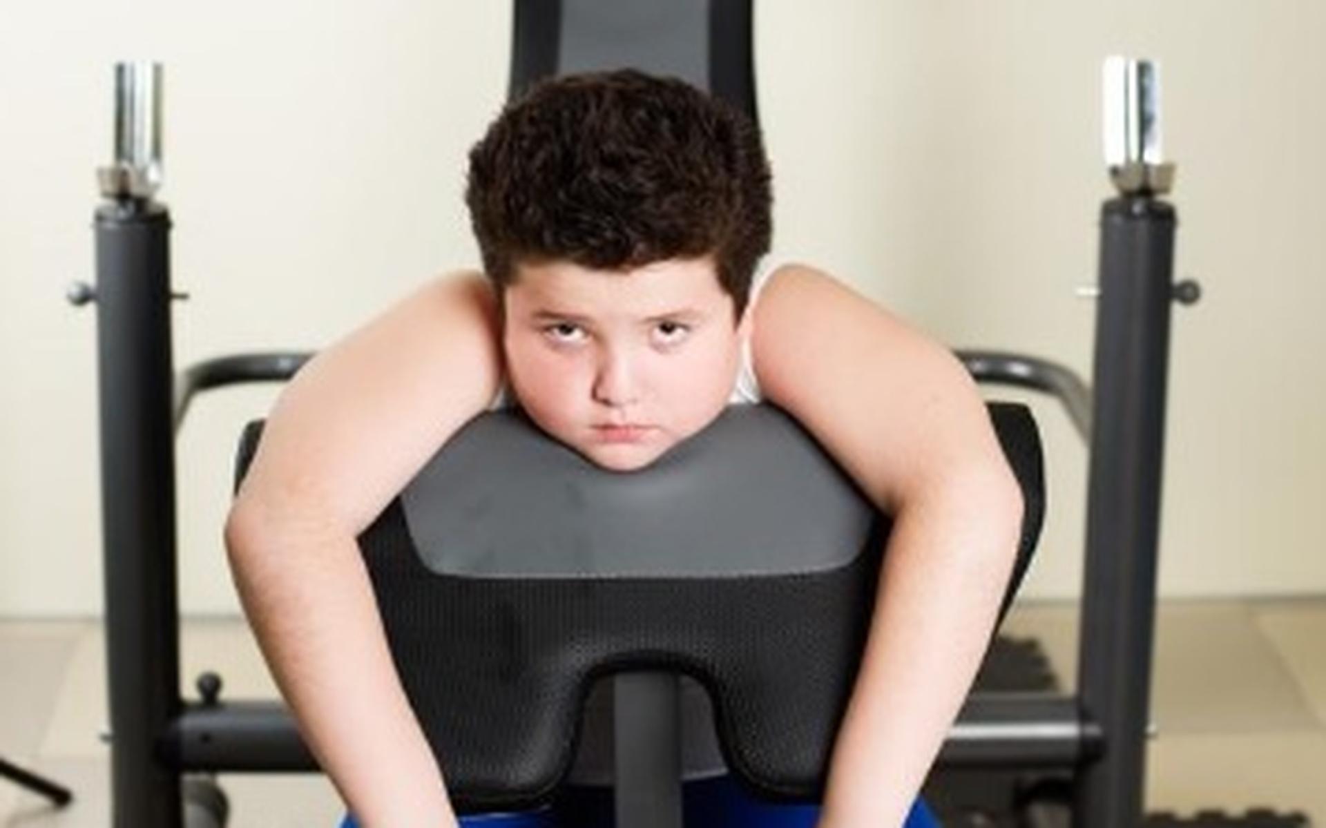 Kind te dik? Bij krachttraining blinken ze uit en vallen (een beetje