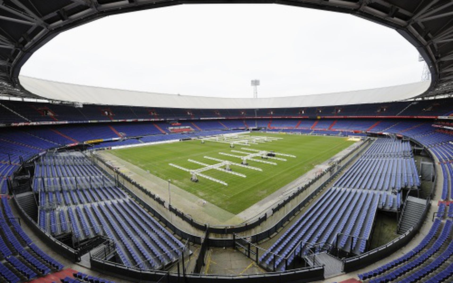 Minuut Stilte En Rouwbanden In De Kuip - Dagblad Van Het Noorden