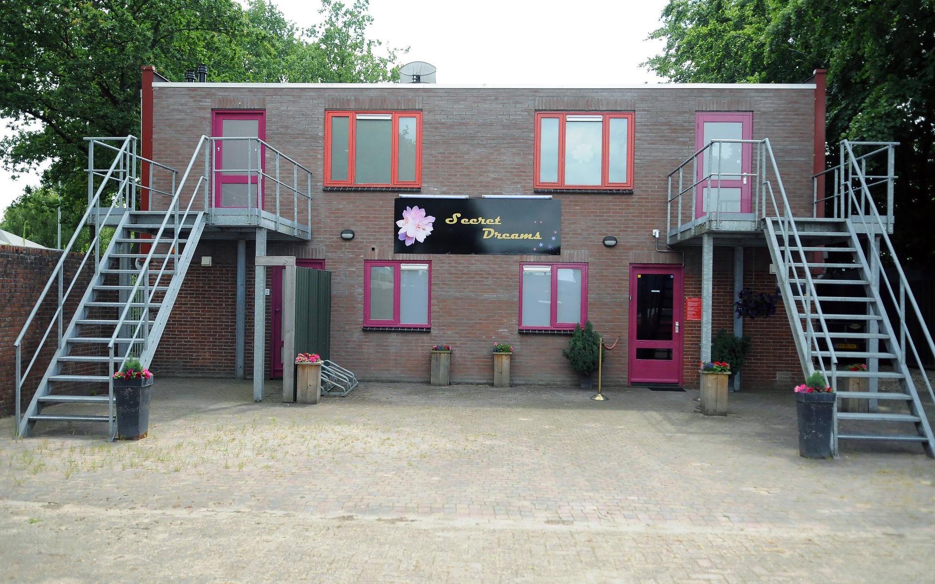 Erotisch café Secret Dreams aan de Kapitein Grantstraat in Emmen.