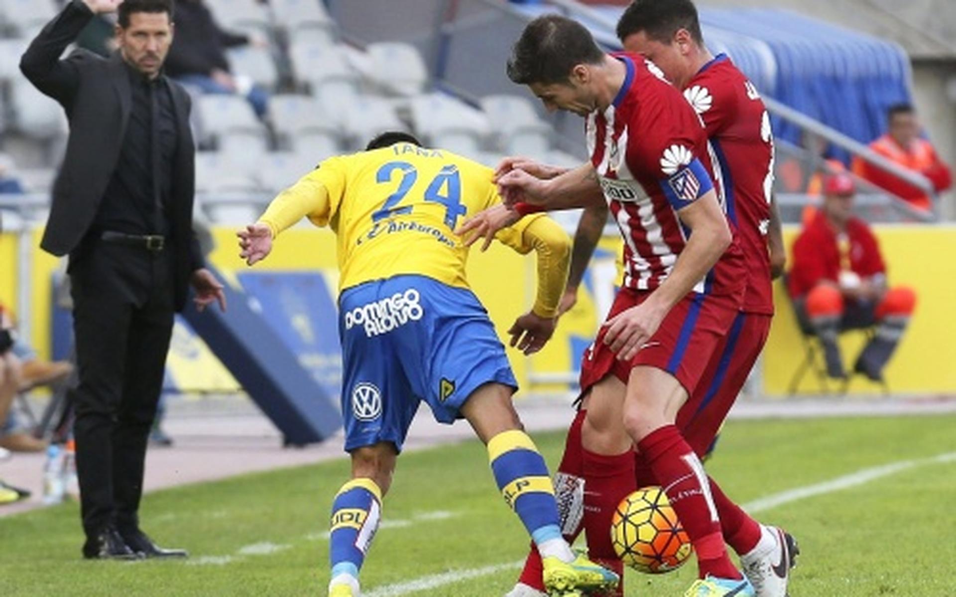 Atlético blijft aan kop
