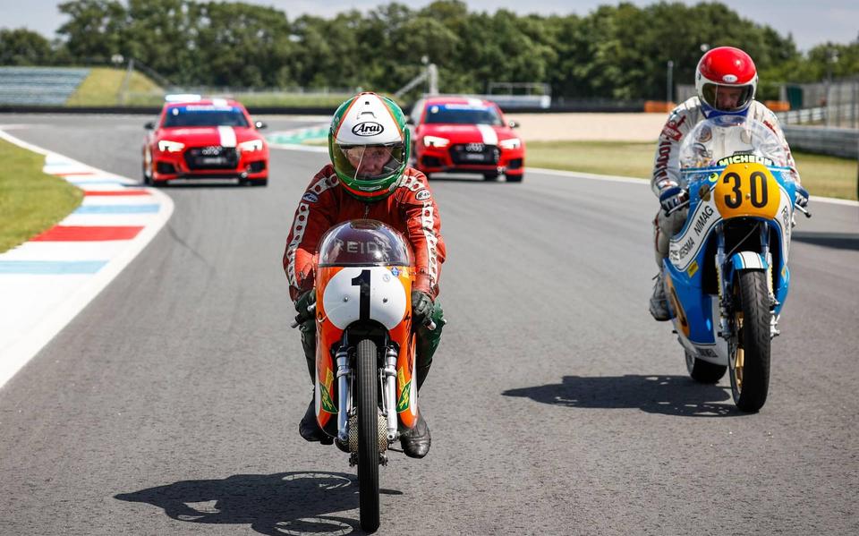 Geen TT, maar Hartog en De Vries racen over jarig circuit