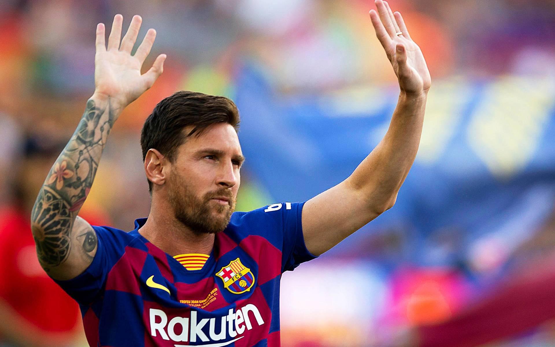 Onderbreking oosters condensor Messi showt roze tenue FC Barcelona - Dagblad van het Noorden