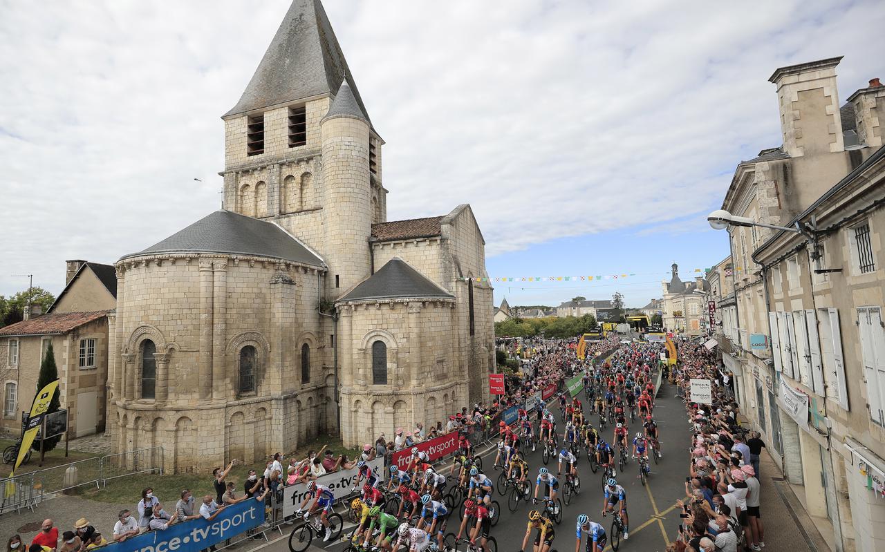 De Tour de France is volgens velen de redding van diverse ploegen en de sport in het algemeen.