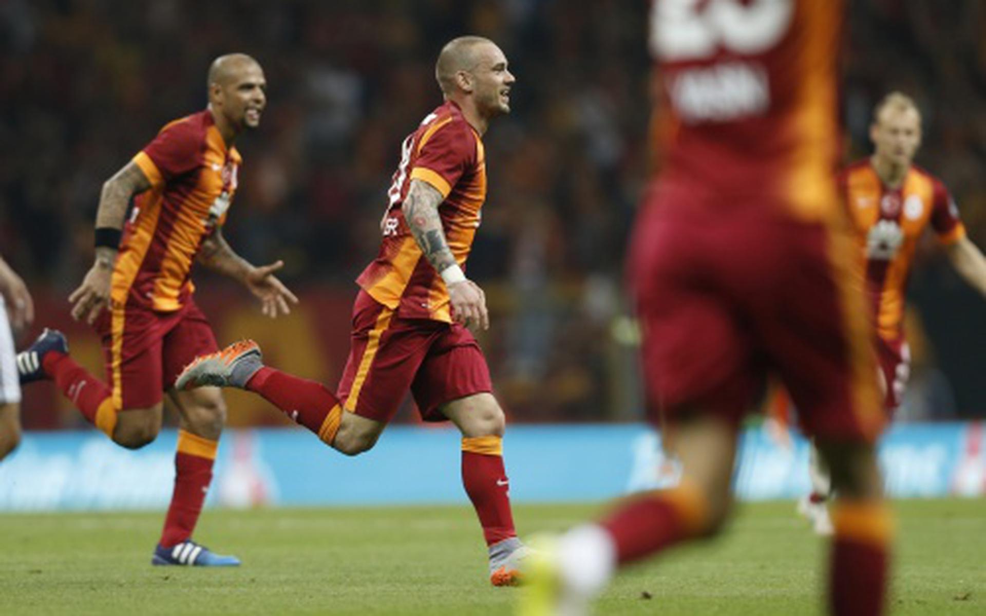 Sneijder belangrijk voor Galatasaray