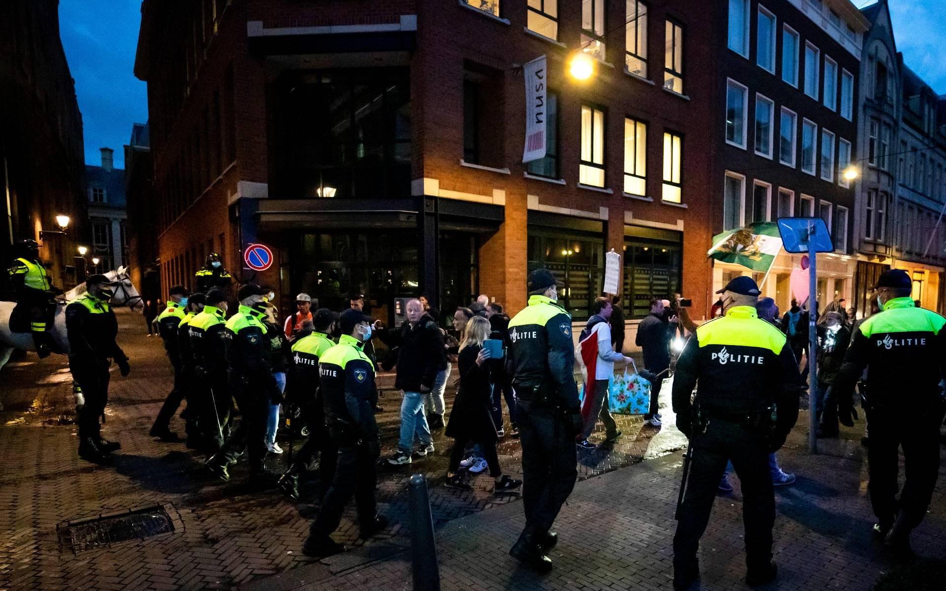 Aanhoudingen bij demonstratie op plein bij Tweede Kamer