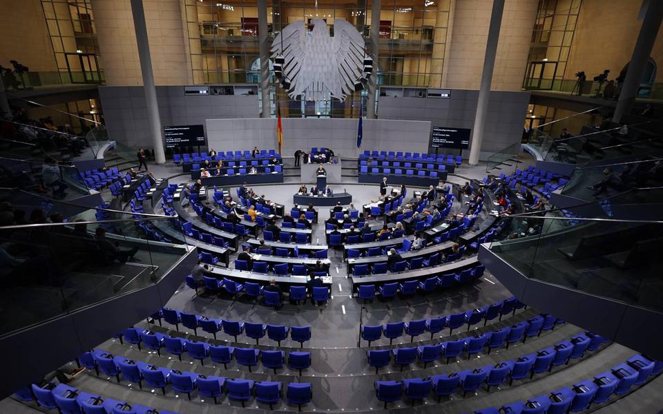 Duitse rechtsextremisten opgepakt voor plannen aanval parlement