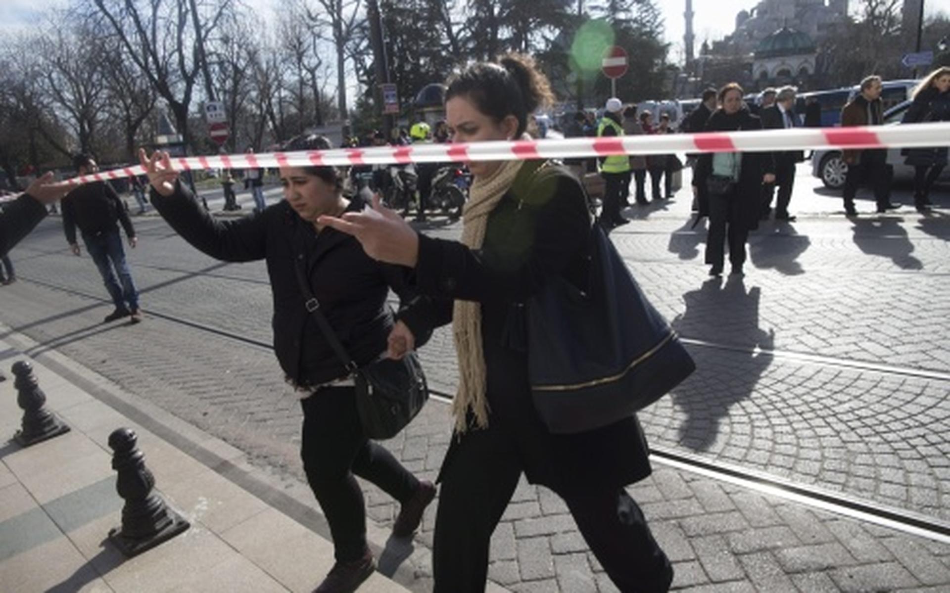 Turken houden drie Russen aan