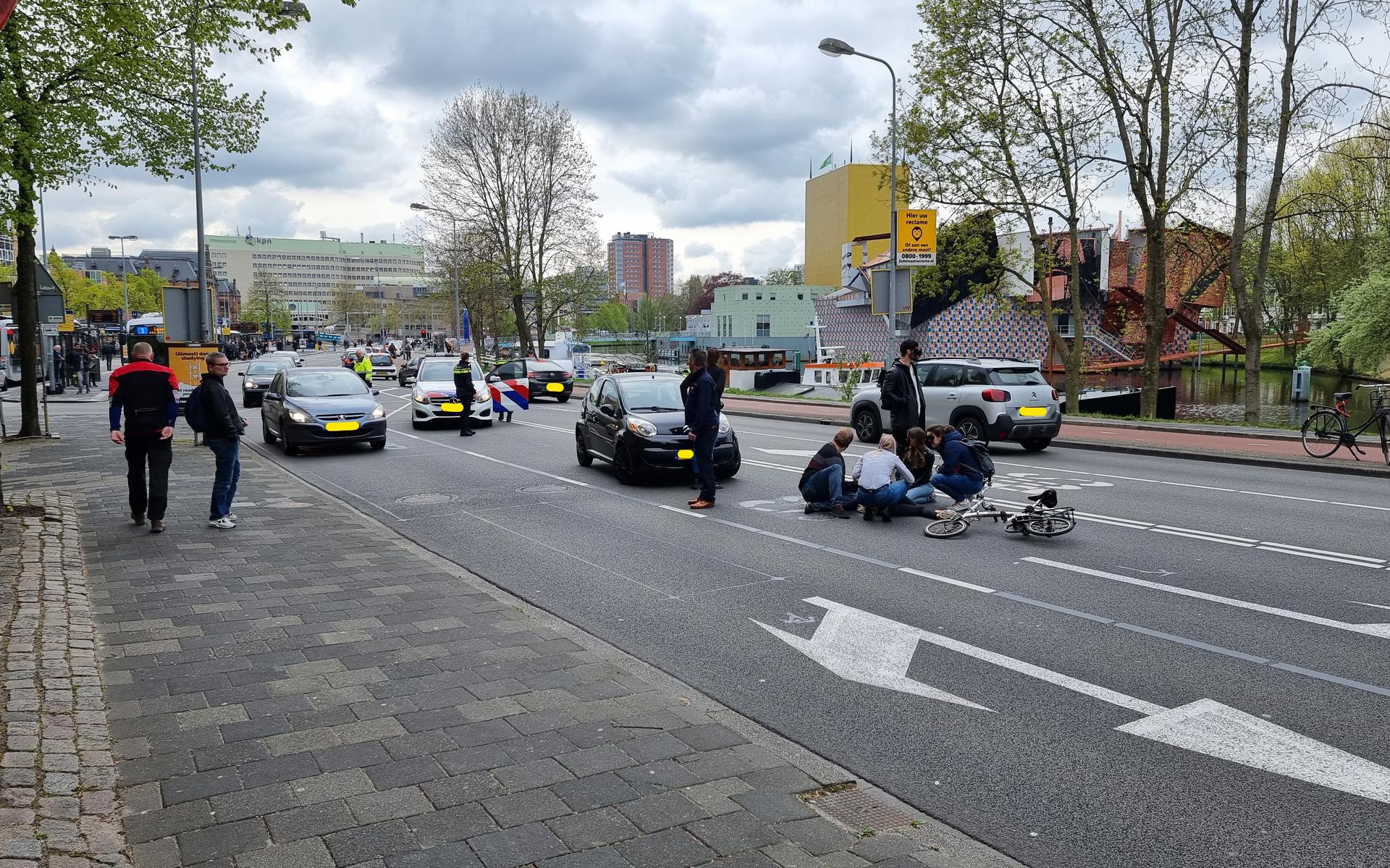 Fietser raakt gewond bij aanrijding in Groningen.