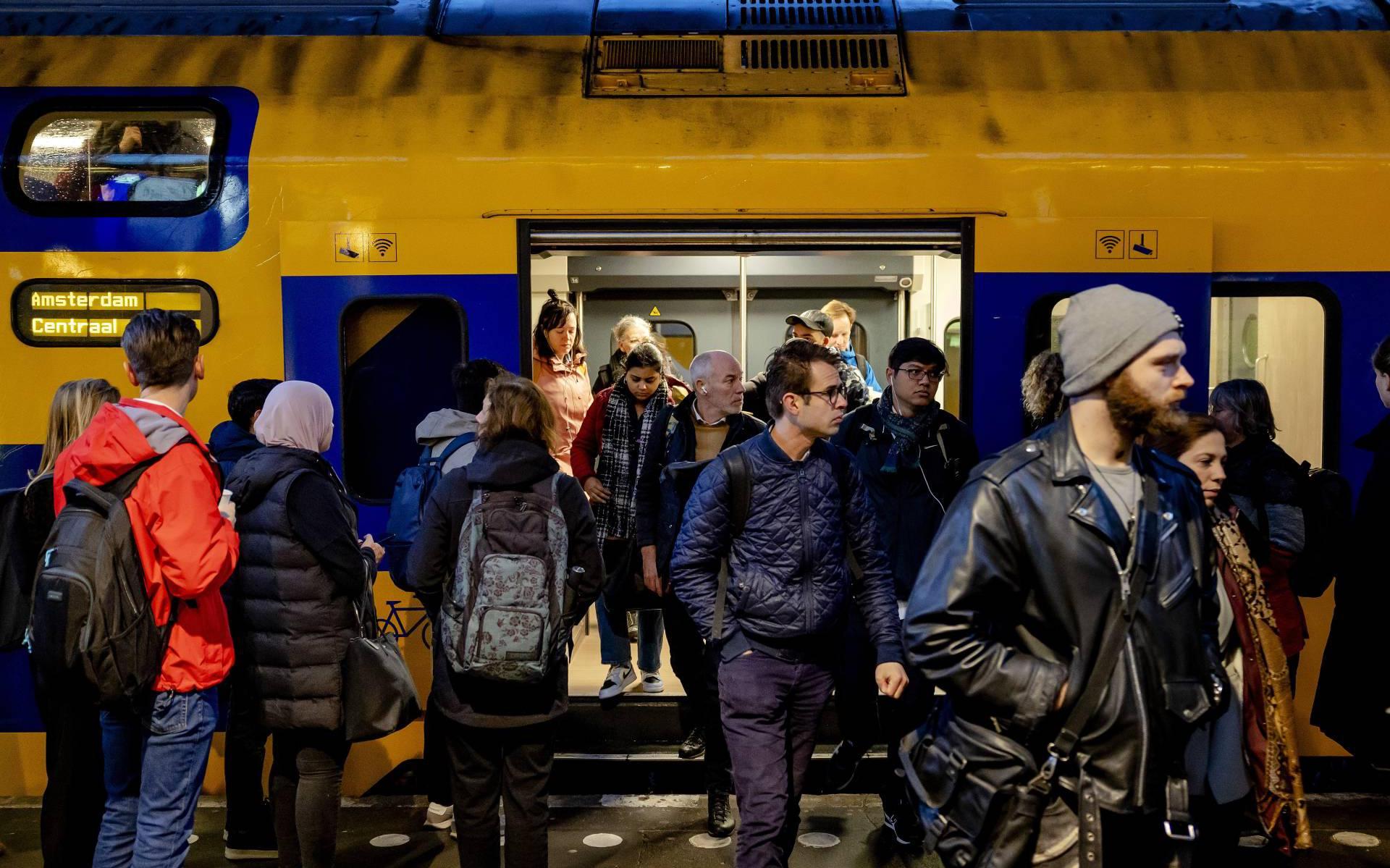 Vanaf Vandaag Minder Treinen Tussen Assen En Groningen Door ...