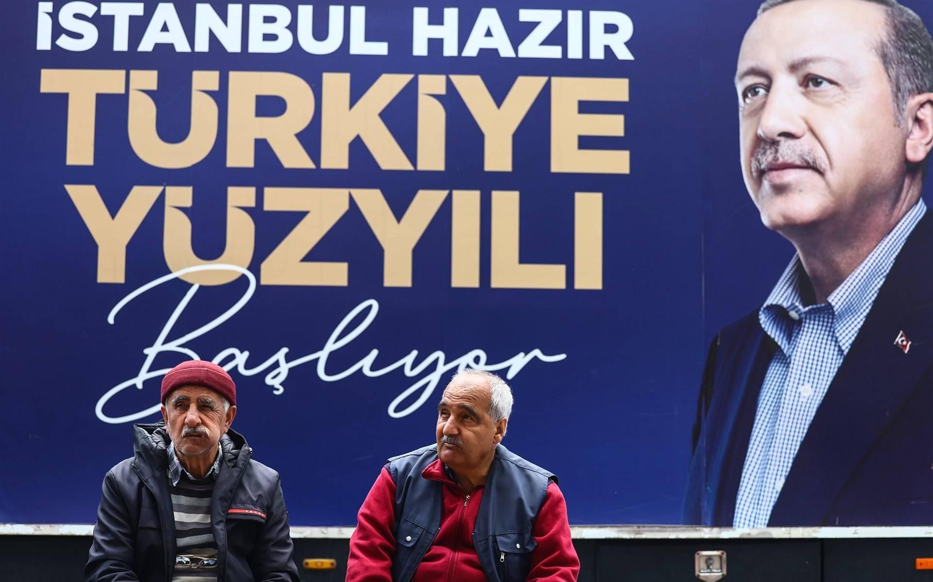 Herstelde Erdogan hervat verkiezingscampagne