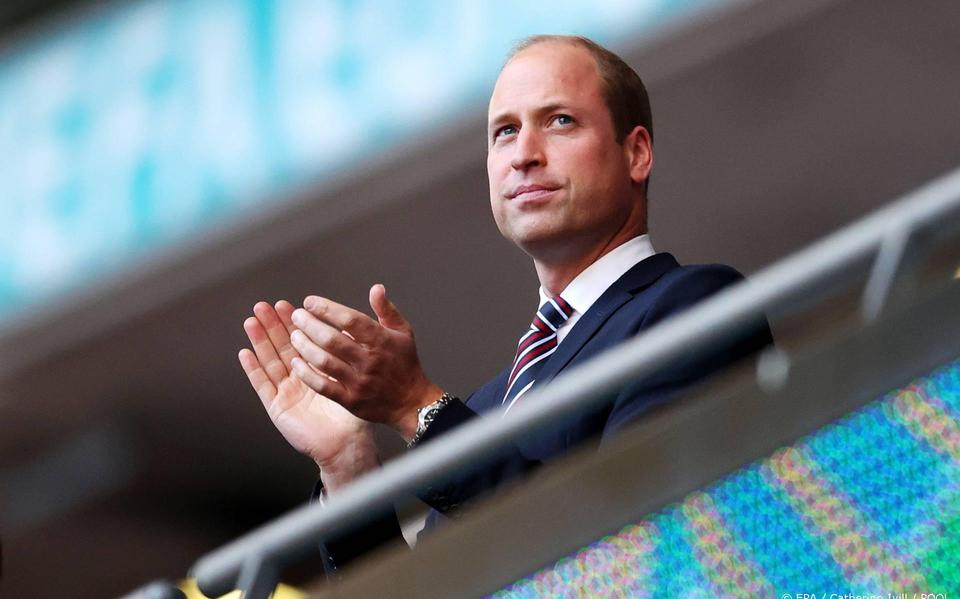 Prins William wenst vrouwenvoetbalelfteam succes: 'Nu al trots'