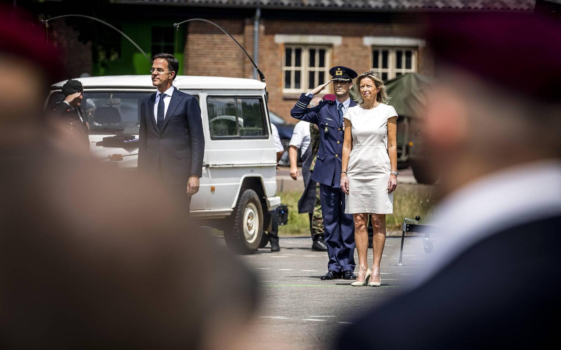 Dutchbatters Srebrenica krijgen Ereteken voor Verdienste in brons