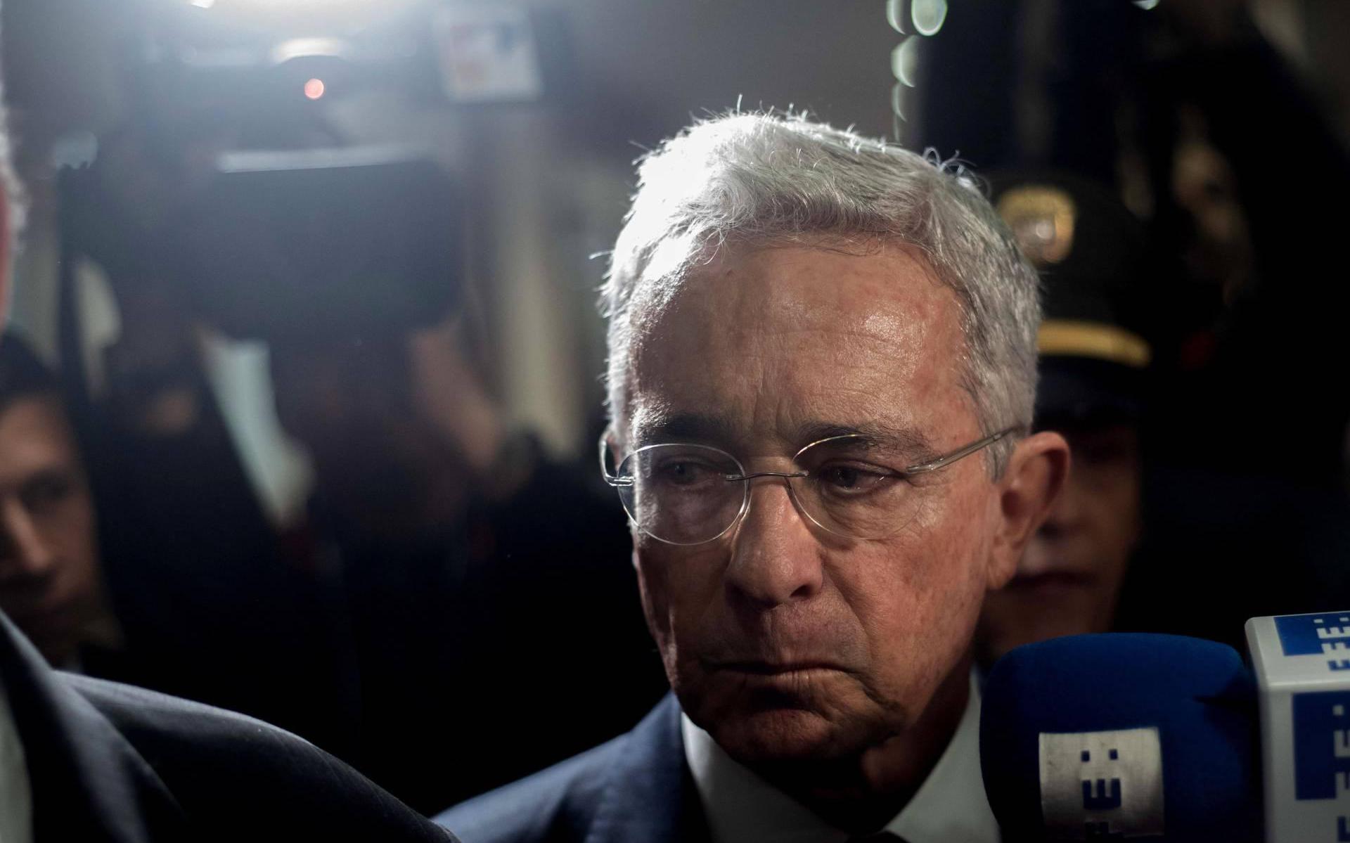 Colombiaanse oud-president Uribe onder huisarrest